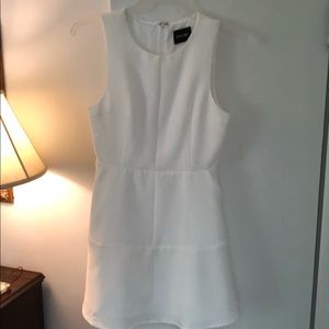 DO + BE white dress size medium